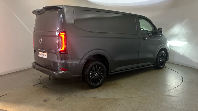 Volkswagen Transporter T32 Swb Diesel 2.0 TDI 170 Commerce Pro S Van Auto [5 Plus] - Image 39
